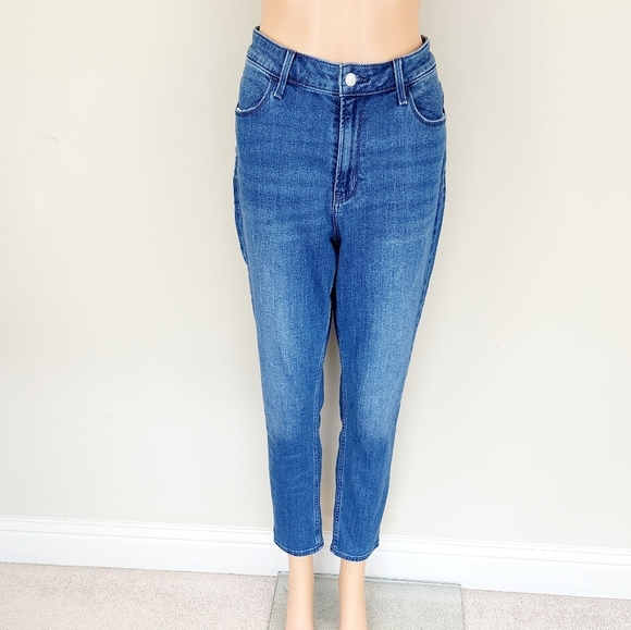 Old Navy High Rise Wow Super Skinny Jeans - Picture 3 of 13